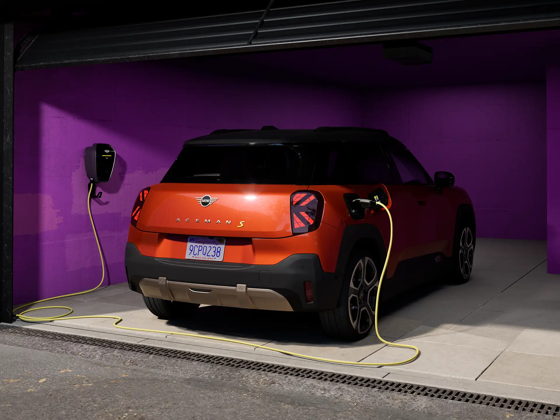 MINI Aceman integral electric - Încărcare la domiciliu