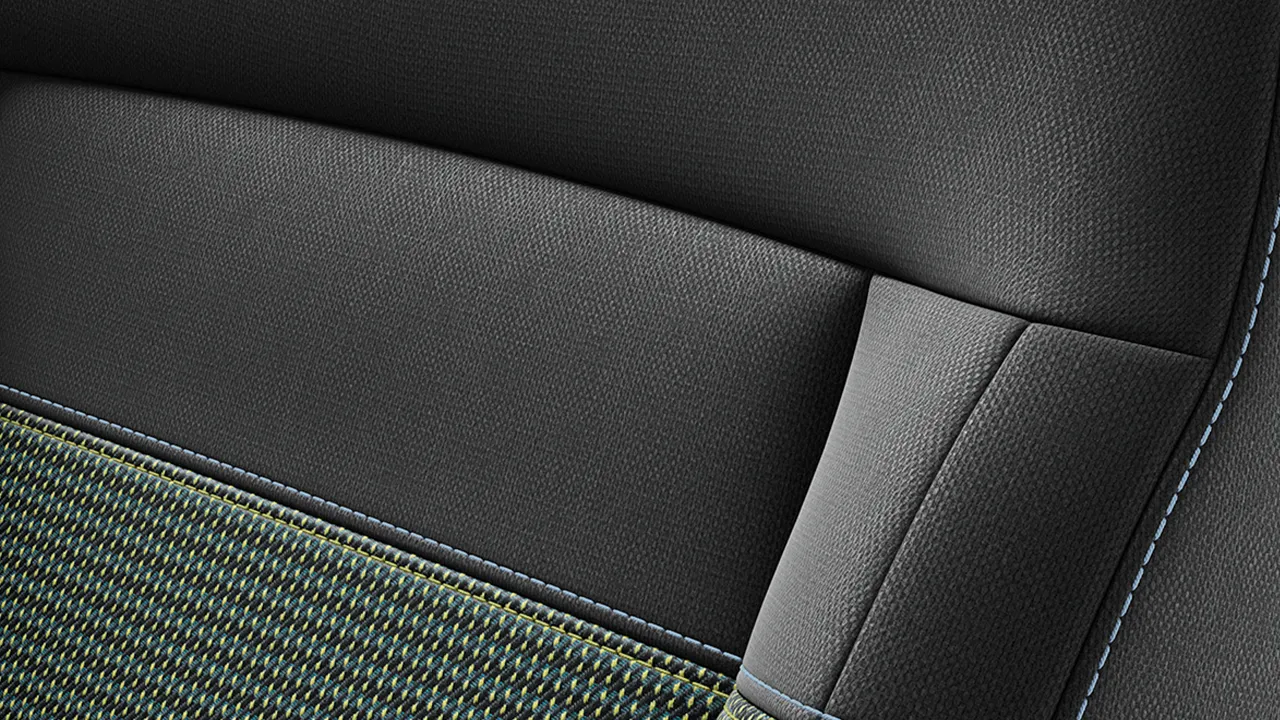 Imagine detaliată MINI Aceman electric de culoare neagră