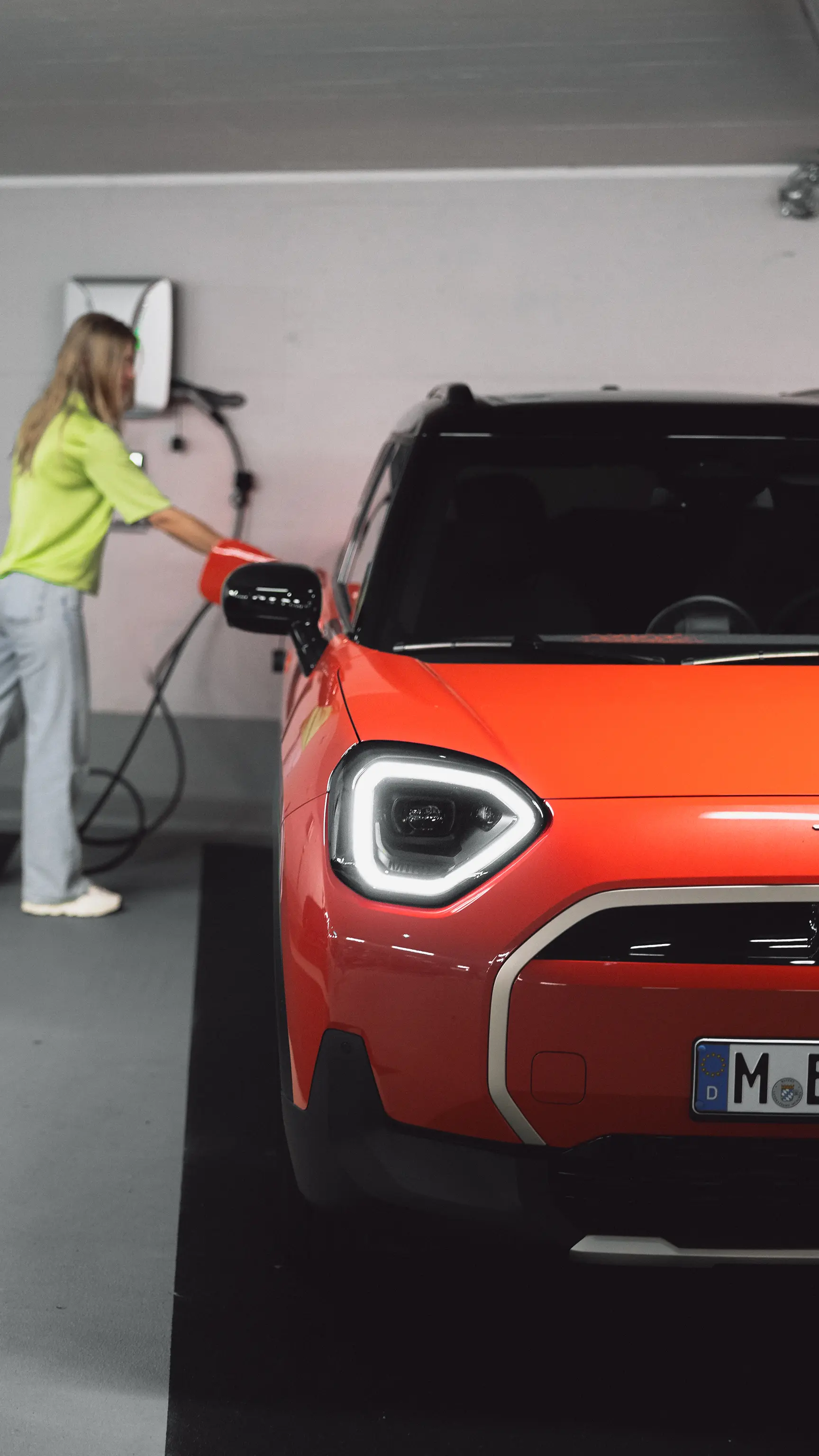 MINI Aceman integral electric - Încărcare
