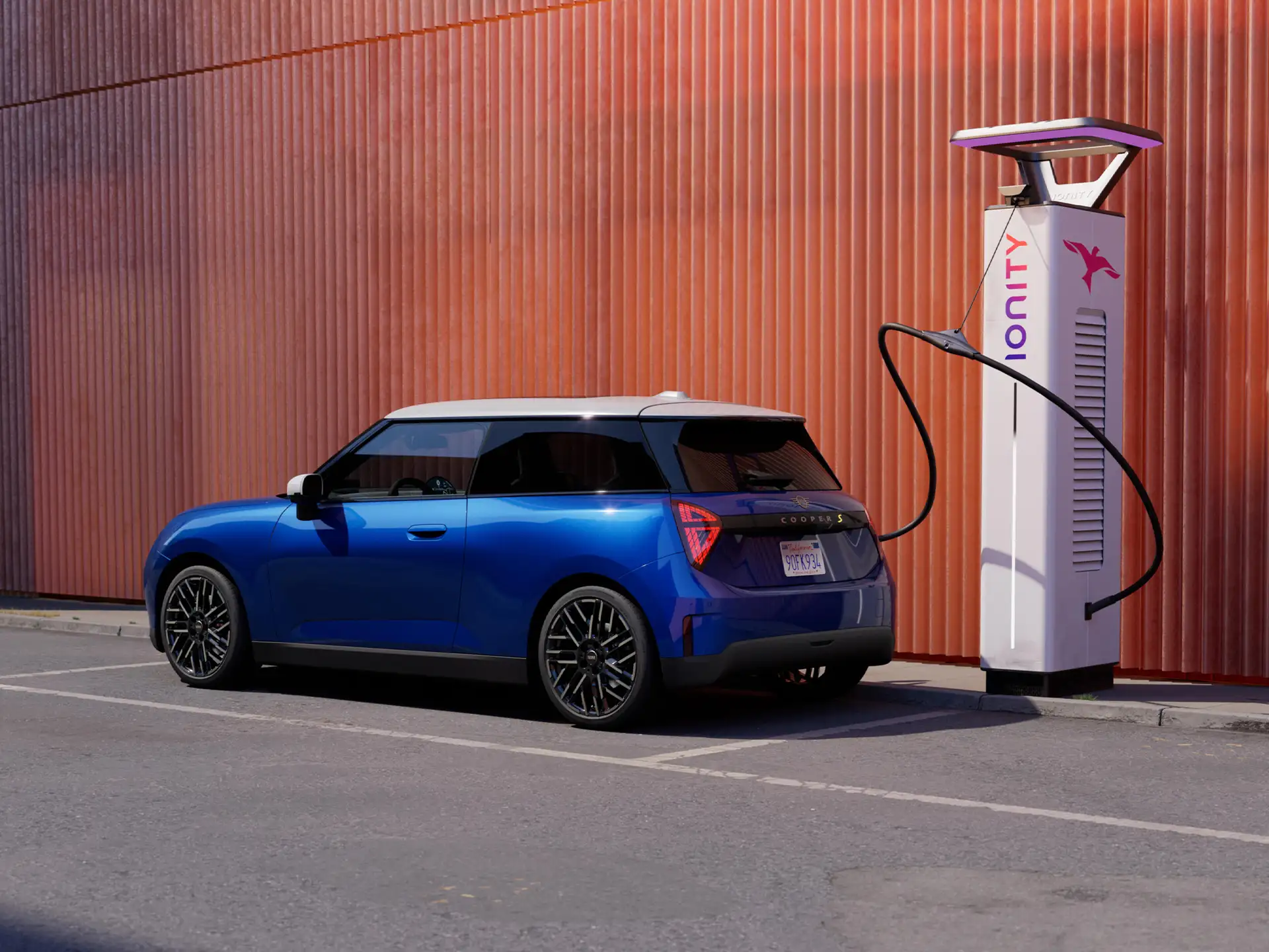 MINI Cooper electric integral electric - Încărcare la staţiile publice