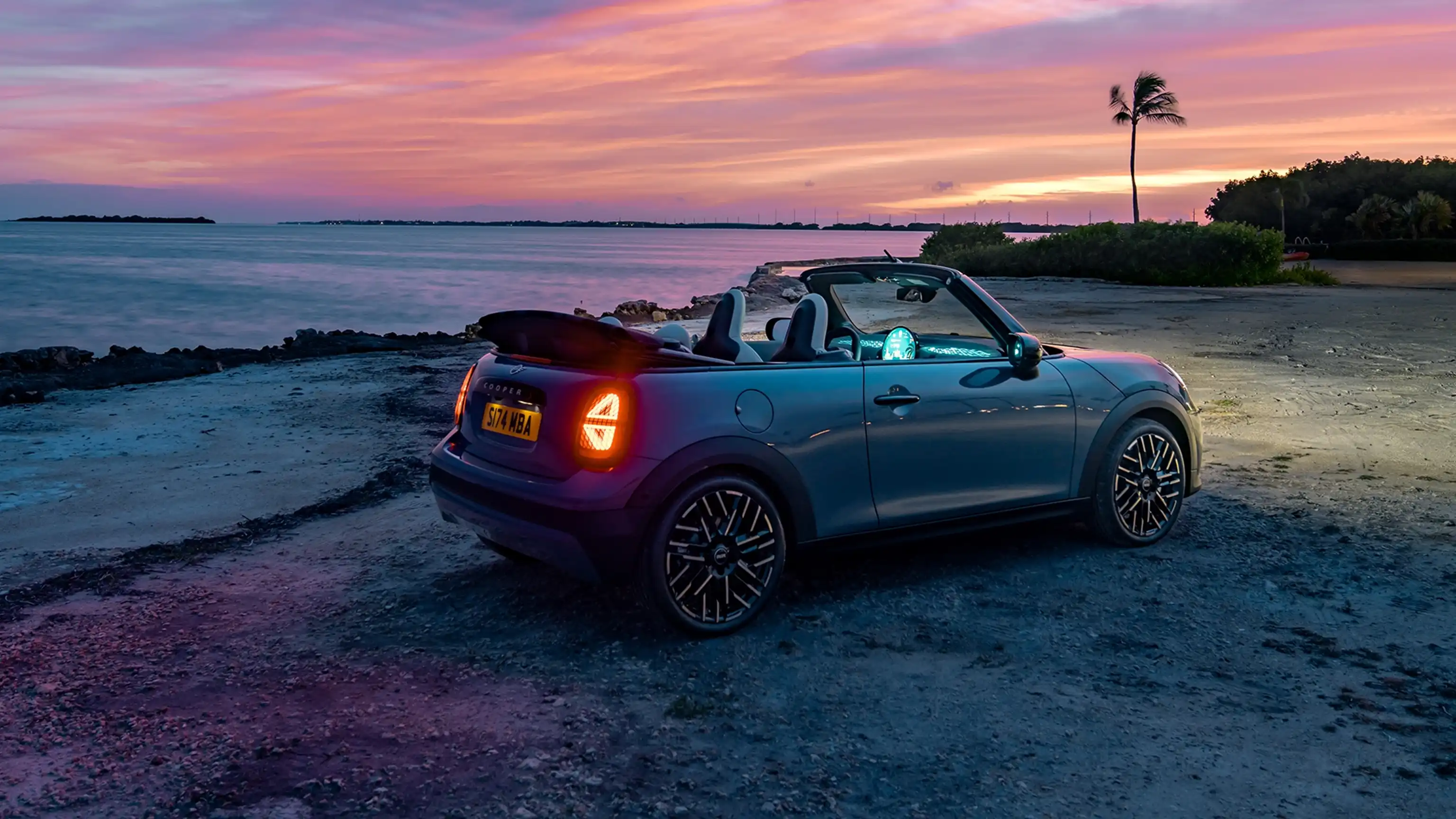 MINI Cooper Cabrio - prezentare generală