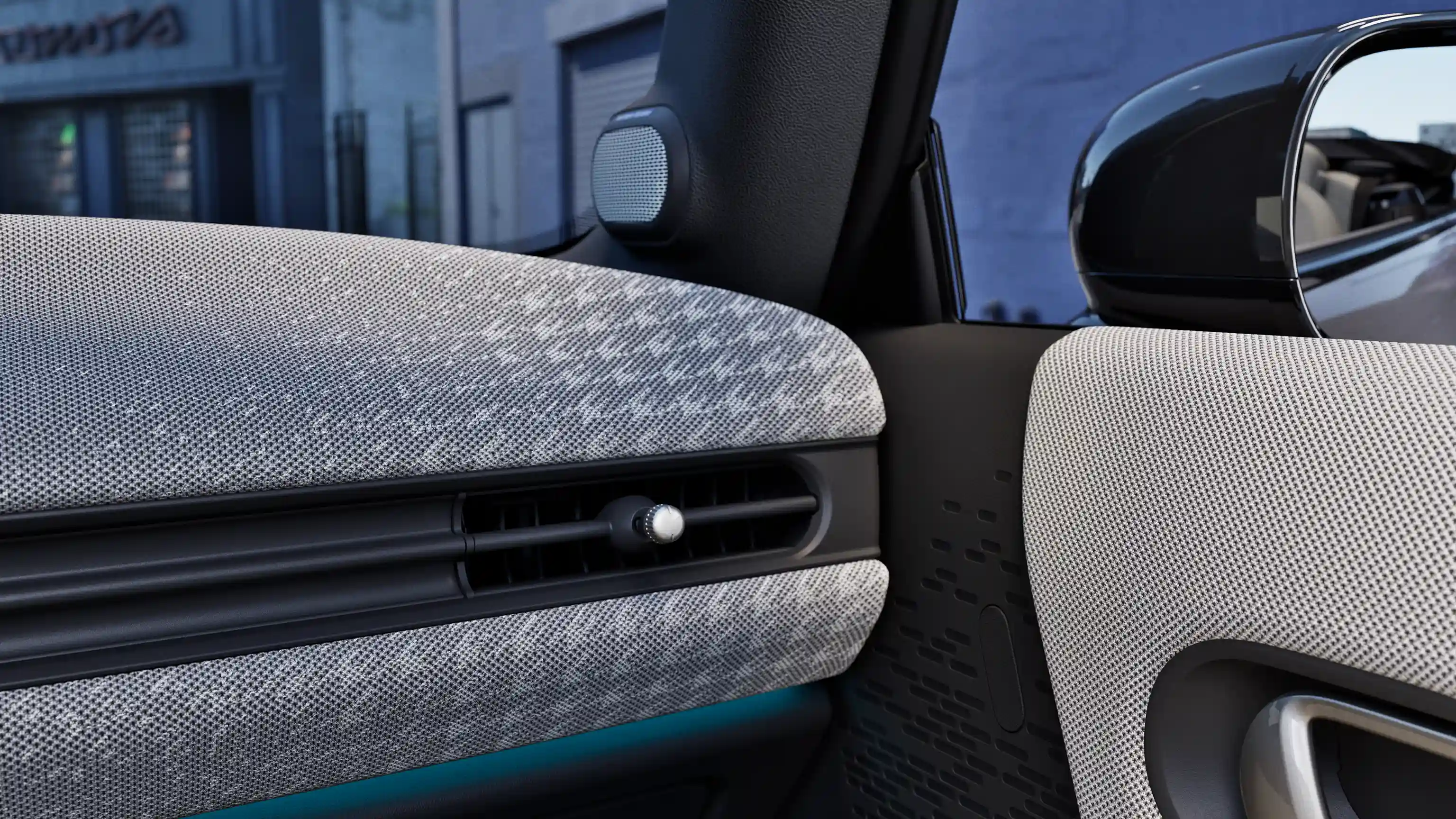 MINI Cooper Cabrio, panou de bord cu iluminare ambientală