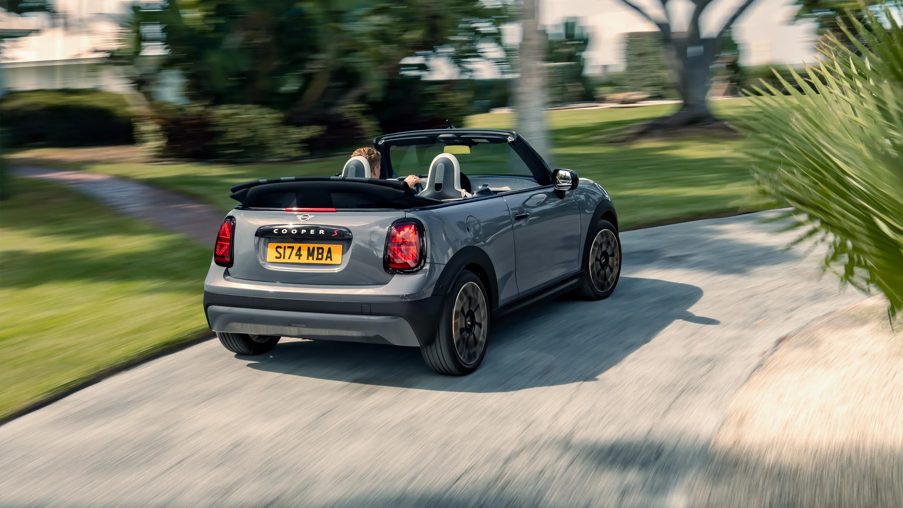 MINI Cooper Cabrio - Spate