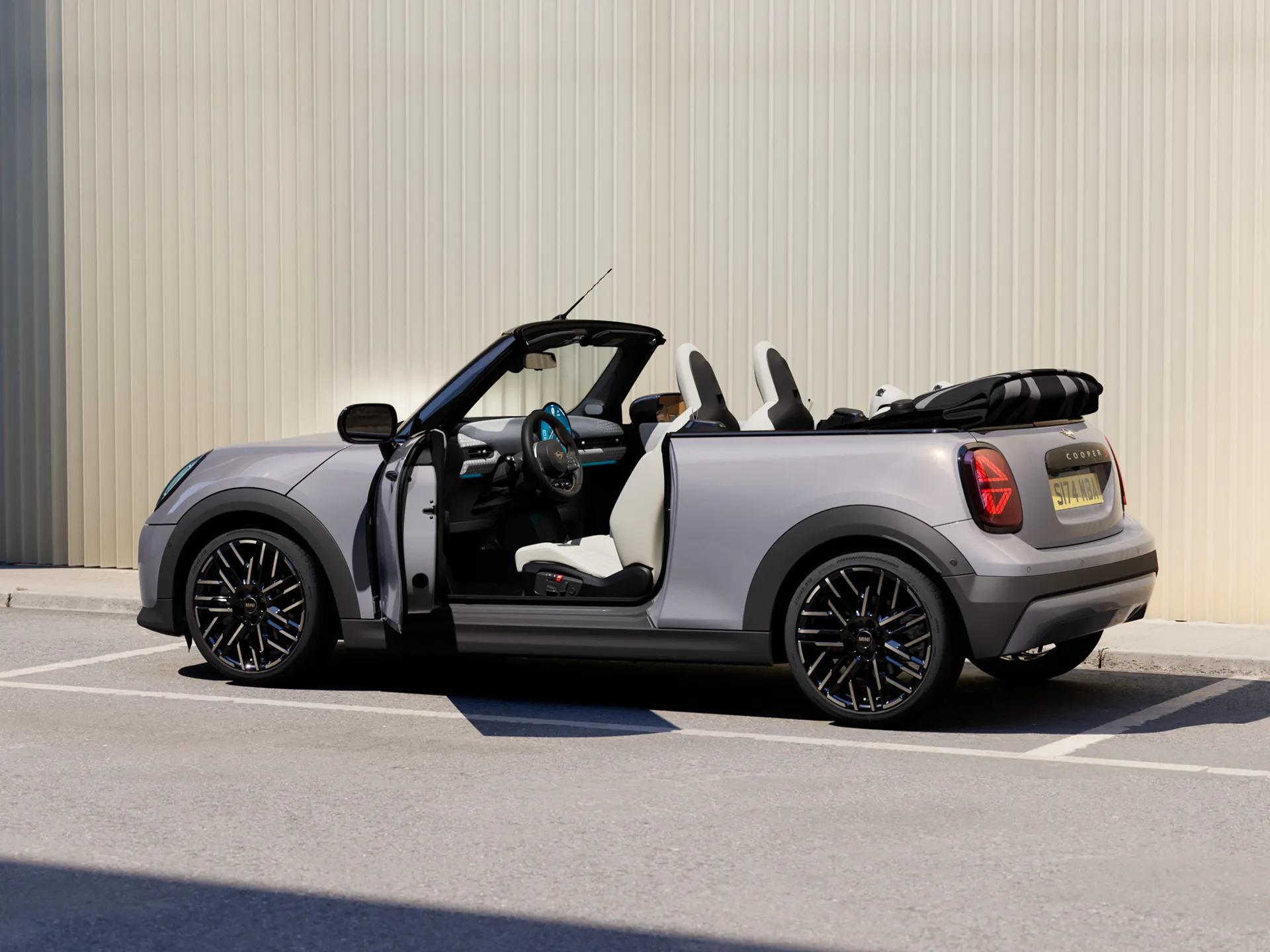 MINI Cooper Cabrio - teaser - variante şi preţuri