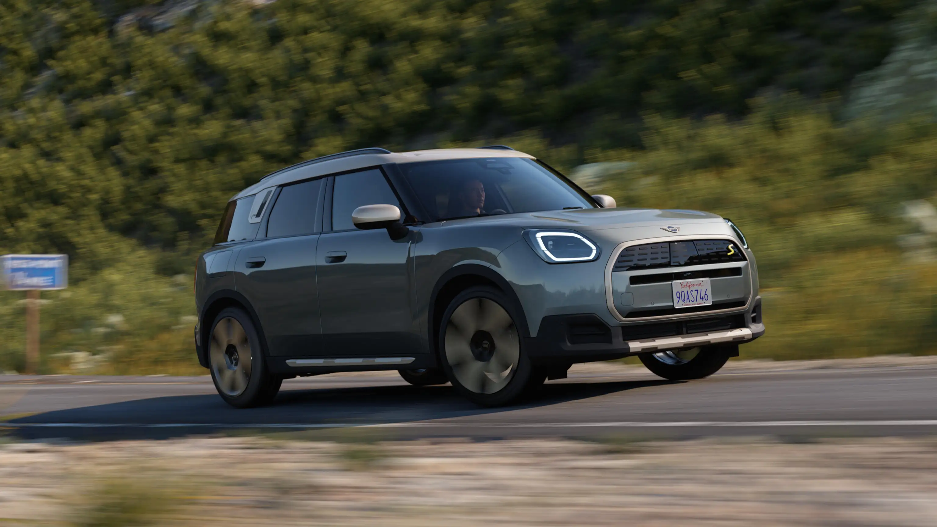 MINI Countryman integral electric - tracţiune integrală