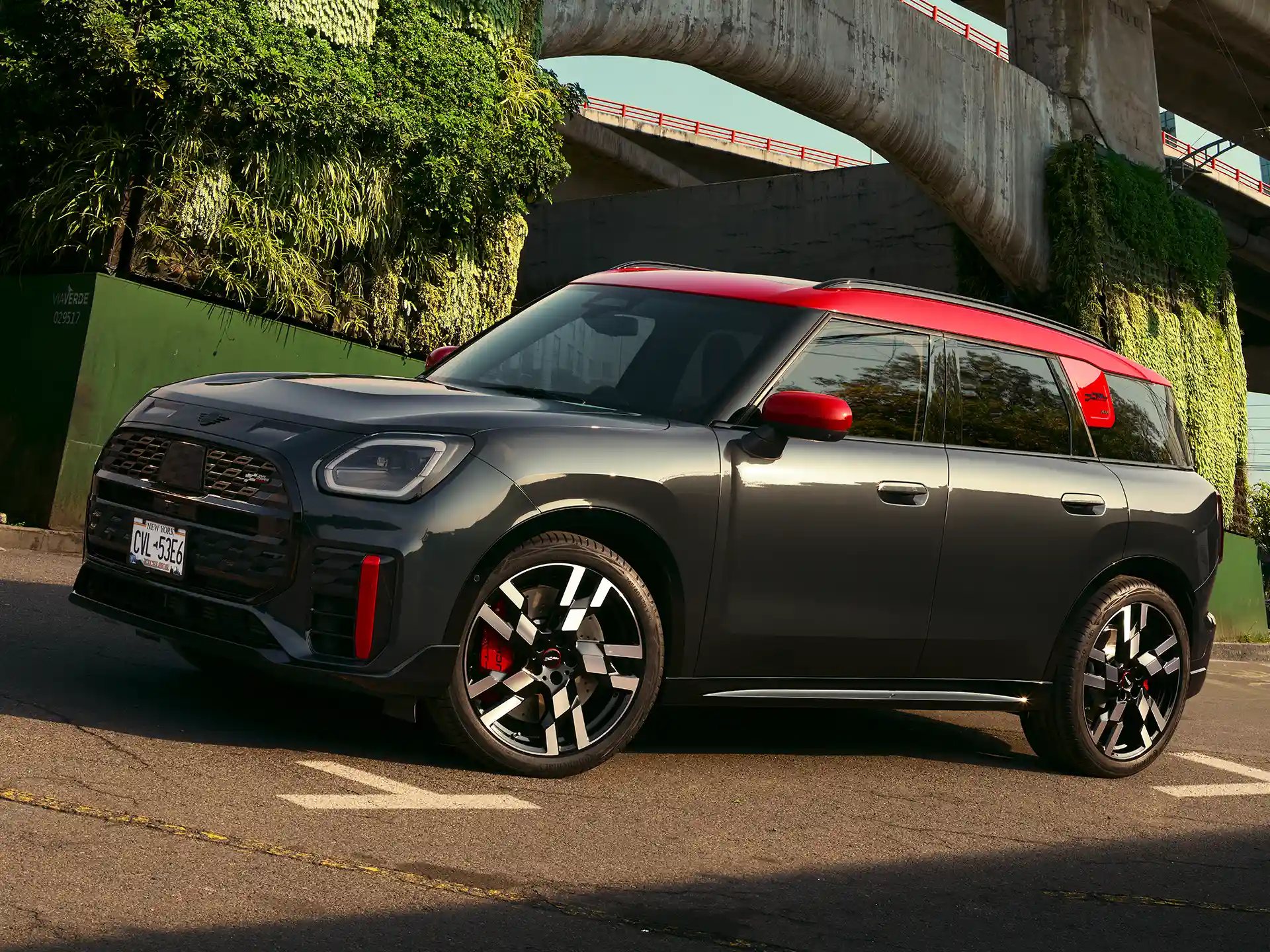 MINI JCW - MINI Countryman - Teaser