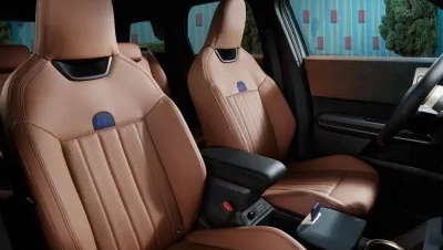 MINI Countryman – interior - scaune faţă maro