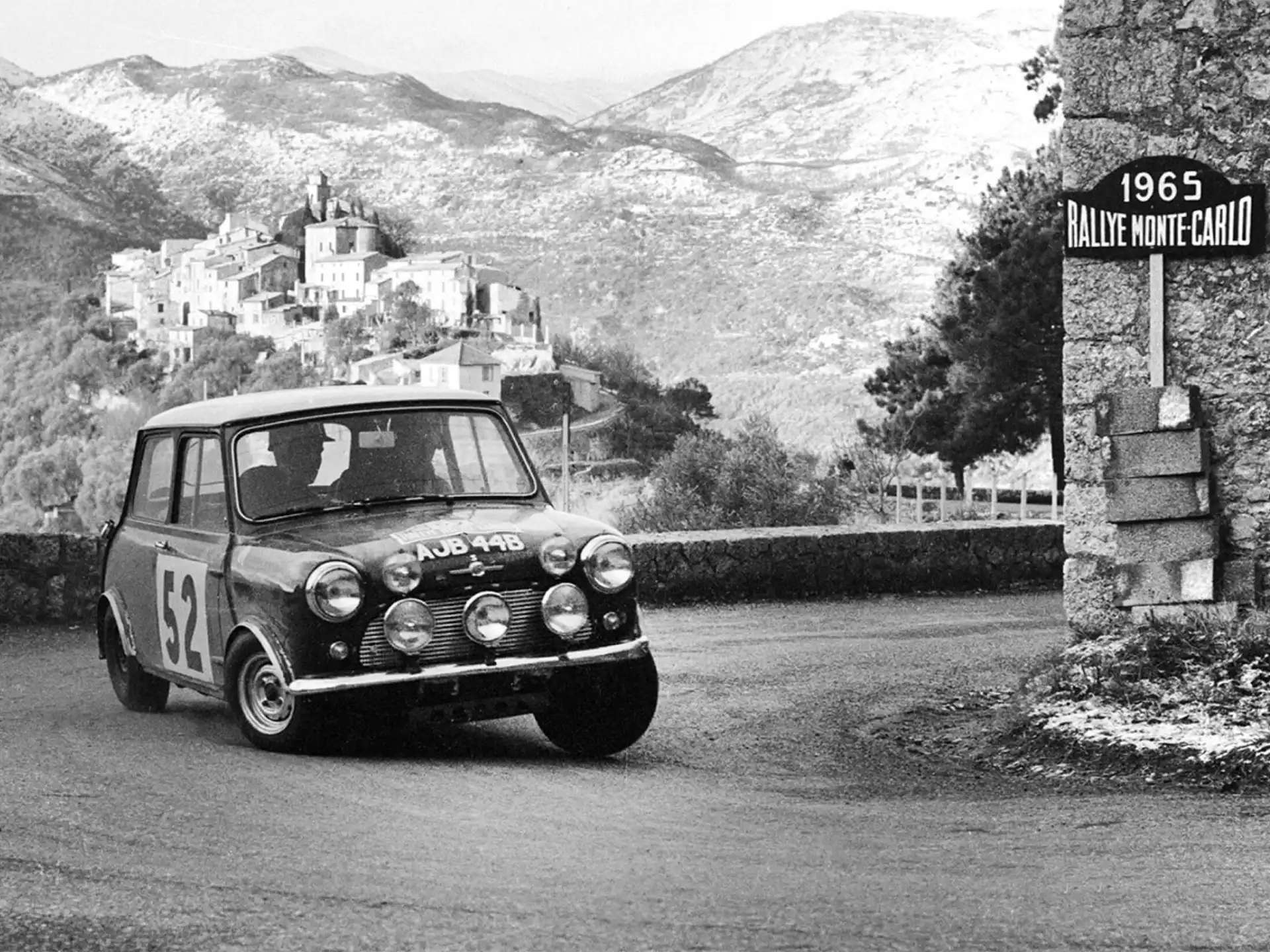 MINI John Cooper Works - MINI la curse