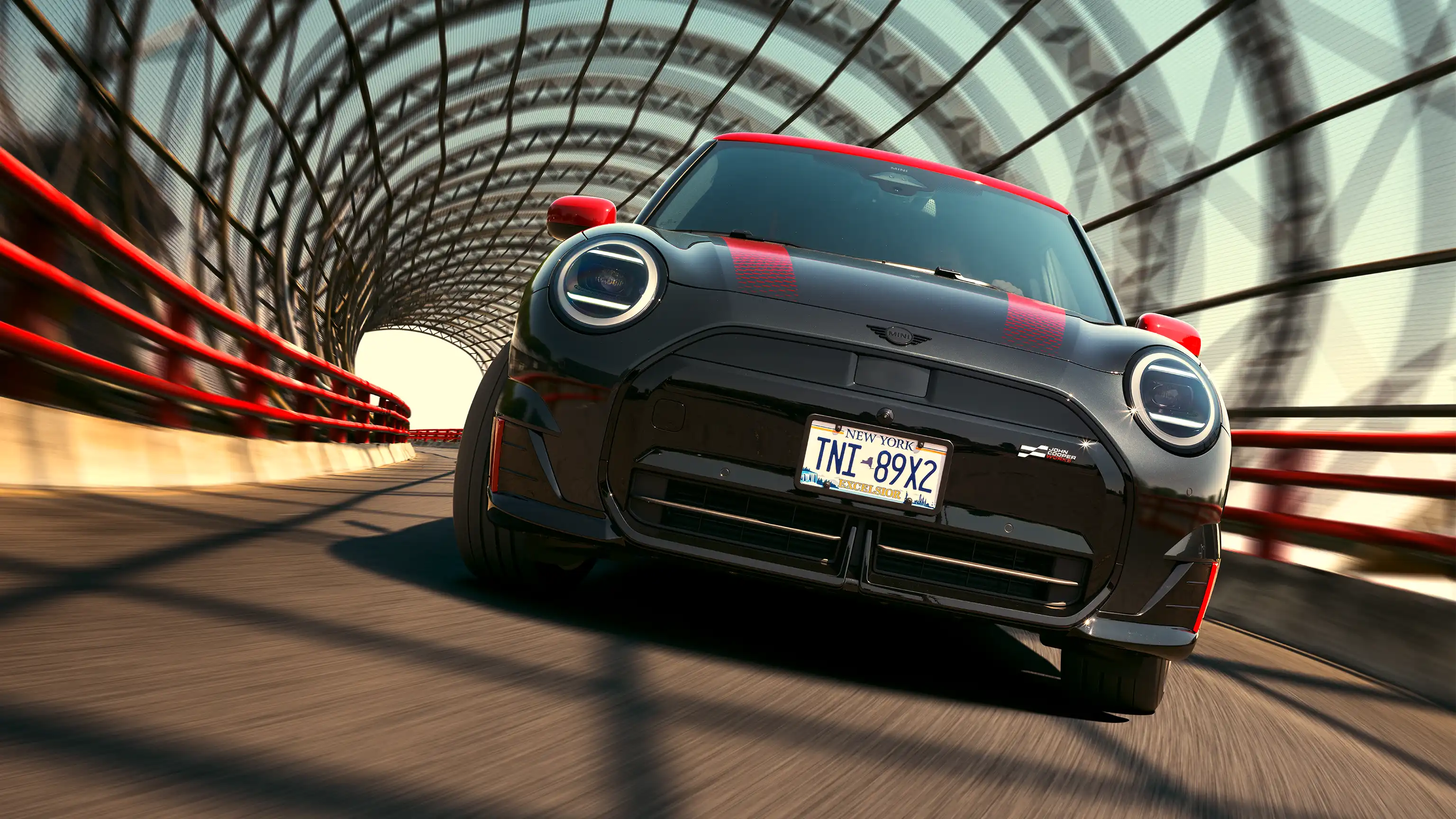 MINI John Cooper Works - Performanţele JCW - Imagine din partea frontală