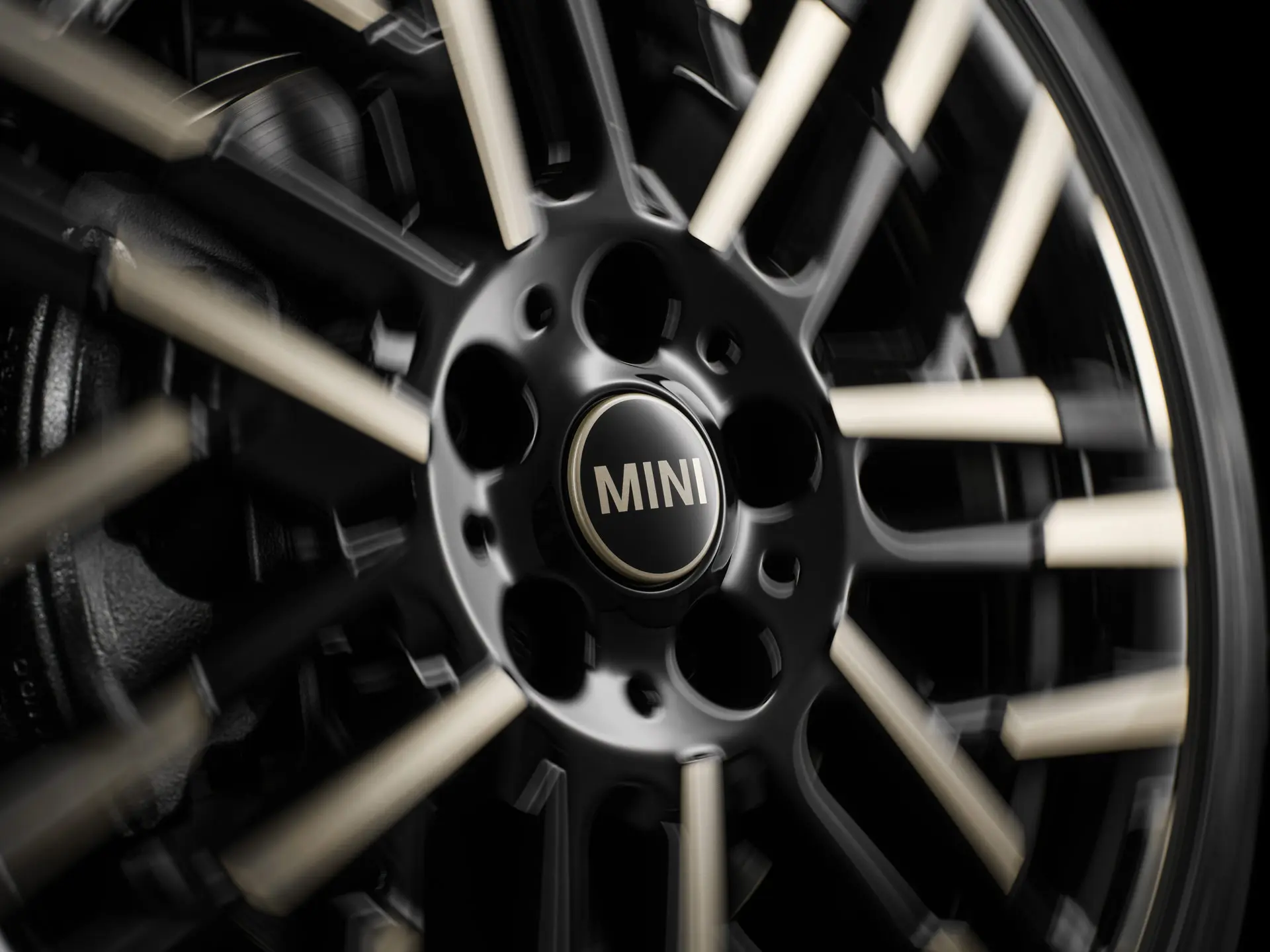 Capac central flotant MINI