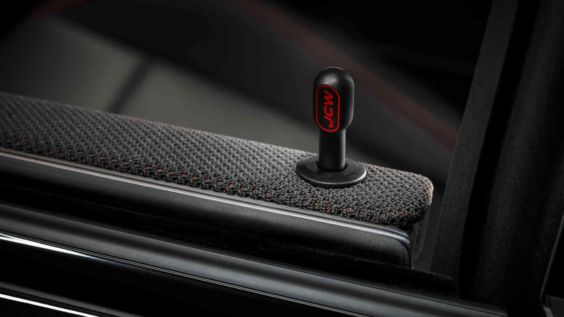 BUTON DE PLOCARE PENTRU PORTIERE JCW