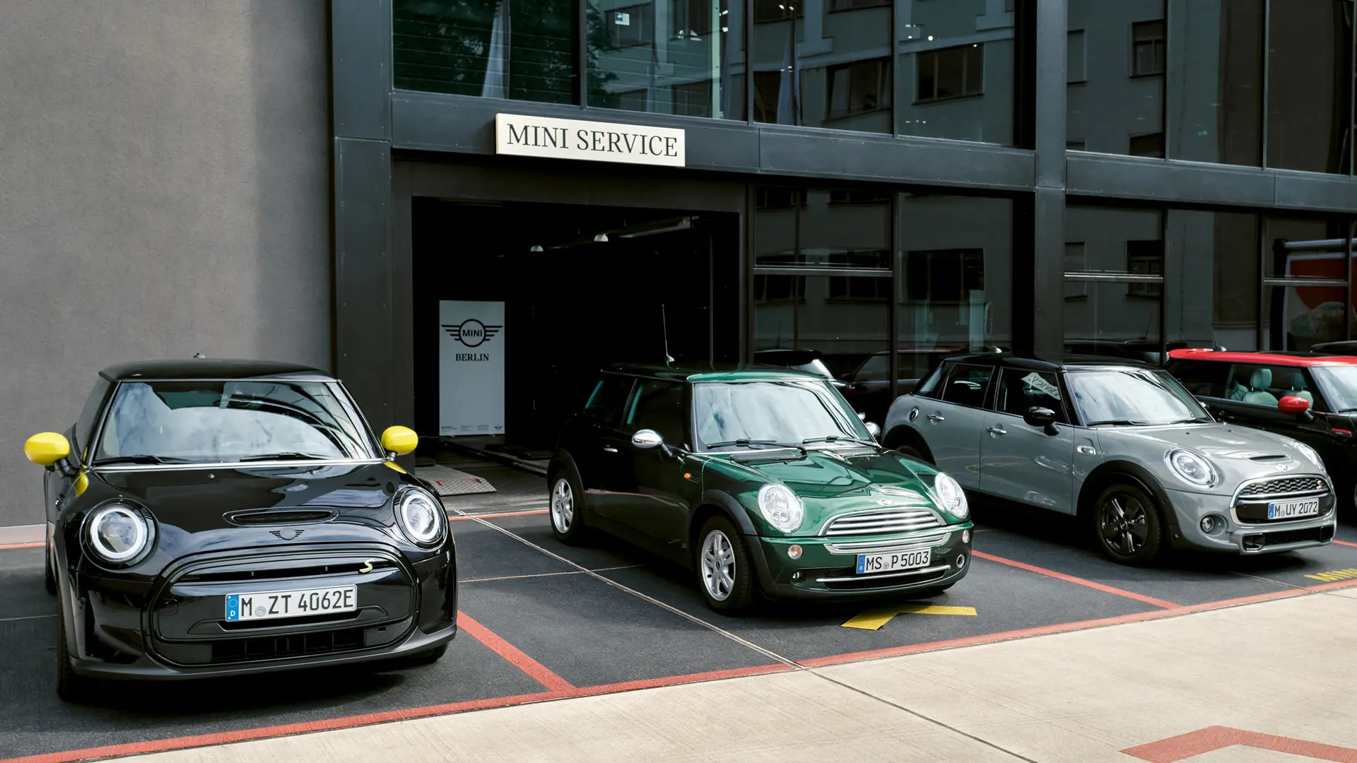 MINI Cooper Electric S, MINI Cooper cu 3 uşi, MINI Cooper cu 5 uşi, MINI JCW. 