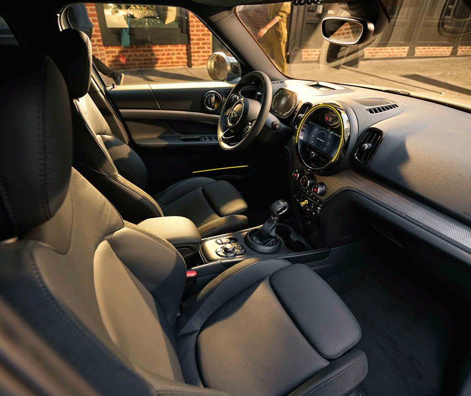 MINI Countryman Hybrid interior