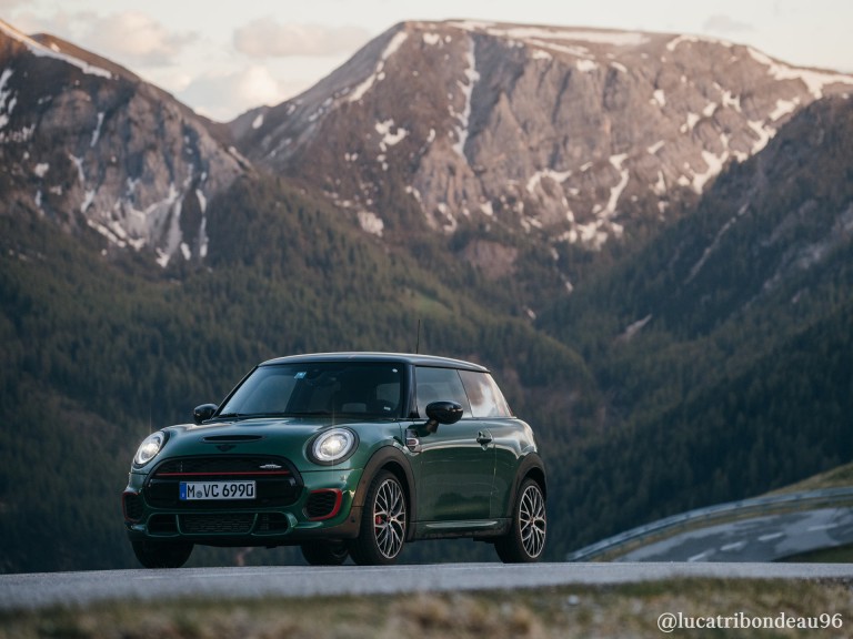 MINI John Cooper Works Hatch cu 3 uşi – verde şi negru – imagine @lucatribondeau96