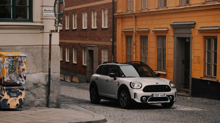 MINI Plug-in Hybrid cu Ecotichet