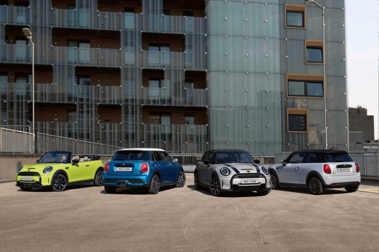 NOUA GAMĂ MINI HATCHBACK ŞI CABRIO NOUA GAMĂ MINI HATCHBACK ŞI CABRIO