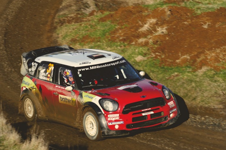 Imagine cu MINI John Cooper Works WRC la Raliul Spaniei