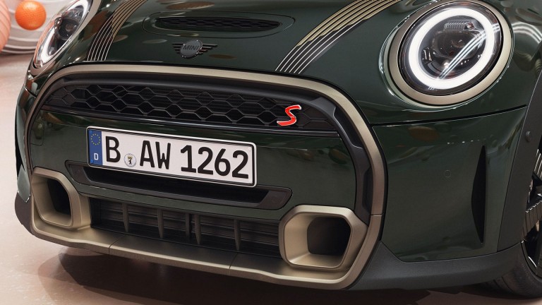 MINI Resolute Edition – bară-spoiler şi grilă frontală – accente de design