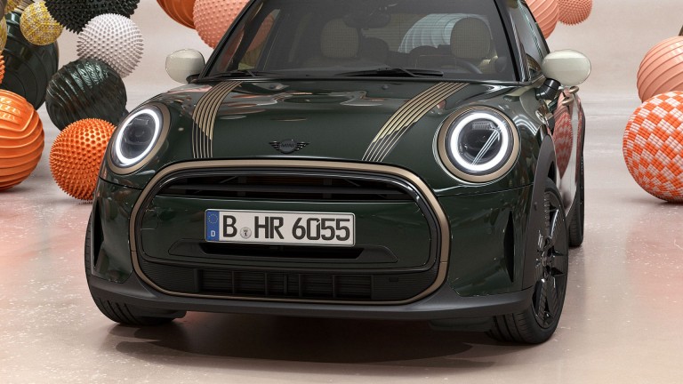 MINI Resolute Edition – Verde Rebel – dungi decorative pentru capotă