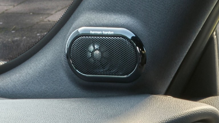 MINI Hatch cu 3 uşi – Harman Kardon – difuzoare