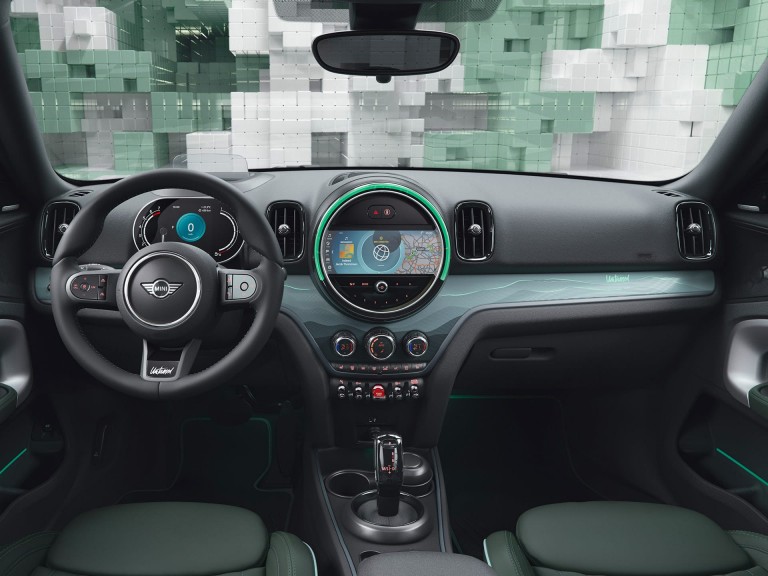 MINI Countryman Untamed Edition – piele verde