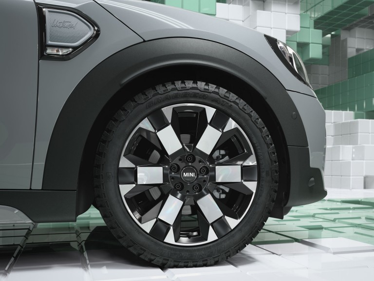 MINI Countryman Untamed Edition - accesorii - Jante 18” Untamed Spoke