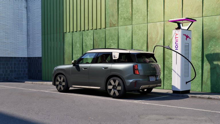 Electromobilitate MINI - încărcare - U25E