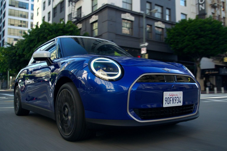 Electromobilitate MINI - tehnologie - agilitate cu tracţiunea pe roţile din faţă