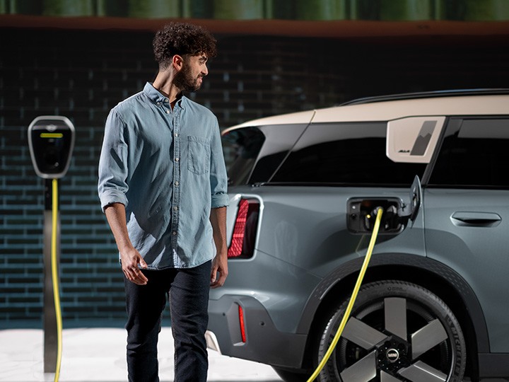 Electromobilitate MINI – teaser încărcare