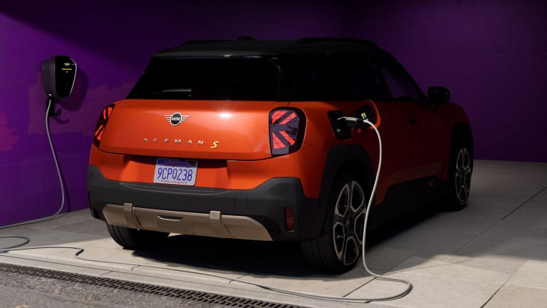 MINI Aceman integral electric – mozaic – încărcare şi autonomie