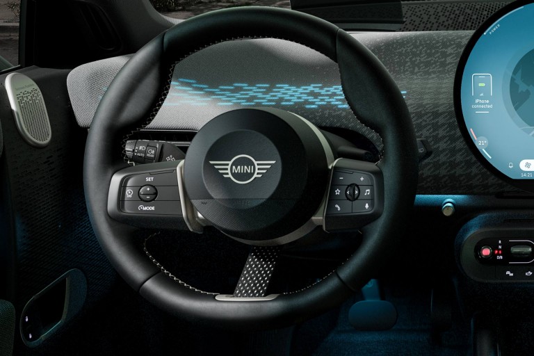 MINI Pur electric - interior - volan