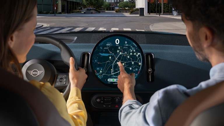MINI Countryman pur electric - experienţă digitală - navigaţie