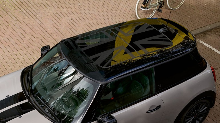 MINI Hatch cu 3 uşi – Ornament pentru plafon – Night Jack