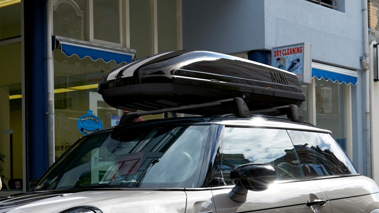 MINI Hatch cu 3 uşi – Cutie portbagaj – Negru