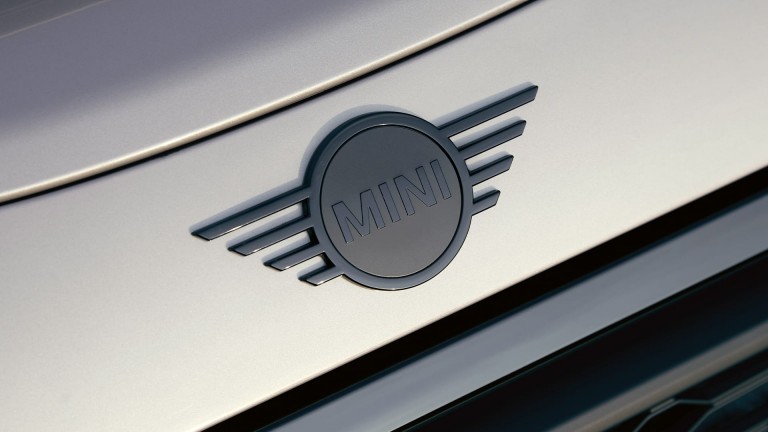 MINI Hatch cu 3 uşi – exterior – elemente de design în negru Piano