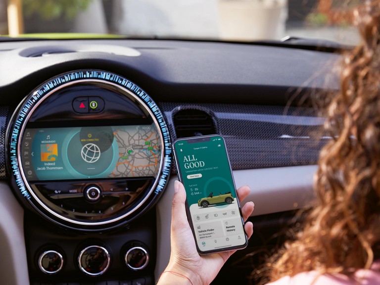 mini connected - aplicaţie - ecran cu operare tactilă