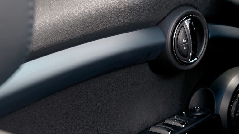 MINI Cabrio „Sidewalk Edition” – interior – tapiţerie şi habitaclu