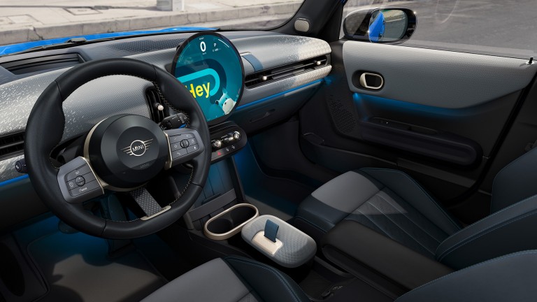 MINI Cooper cu 5 uşi - interior