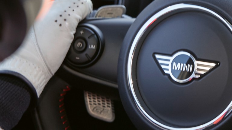 MINI John Cooper Works GP – padelele de schimbare a vitezelor imprimate 3D