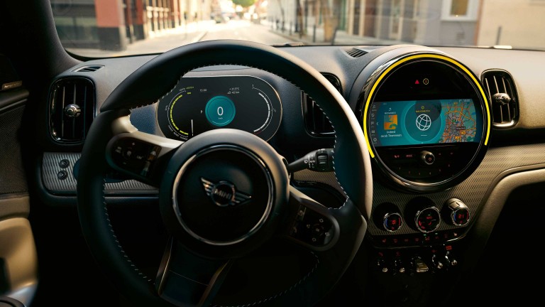 MINI Countryman SE – habitaclu – pachete tehnologice şi pentru confort