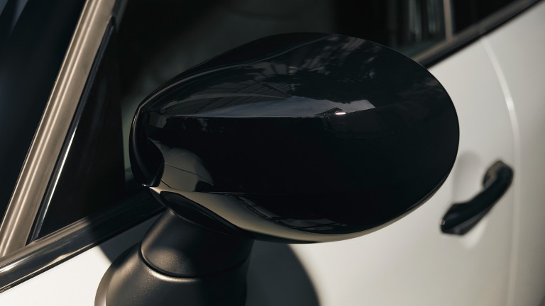 MINI Countryman PHEV – negru Piano – elemente de design exterior