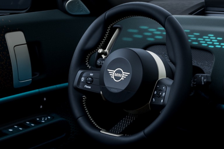 MINI Countryman - interior - volan